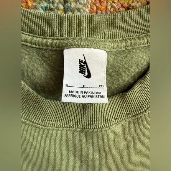 Nike Solo Swoosh Crewneck Sweatshirt - Picture 4 of 7